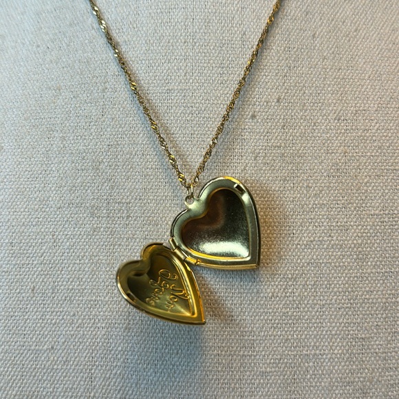 LARGE “I love you” locket charm on 18kt gold plated 18” chain 💫 - Picture 4 of 8
